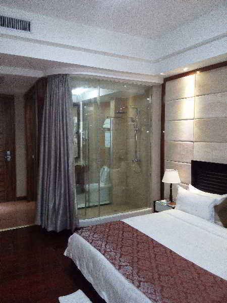 Golden Tulip Essential Lagos Airport Hotel Buitenkant foto
