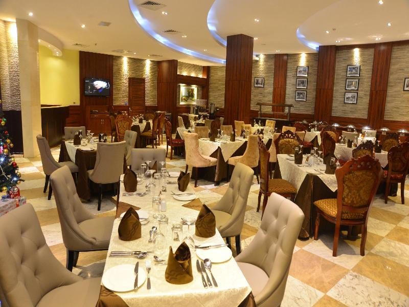 Golden Tulip Essential Lagos Airport Hotel Buitenkant foto